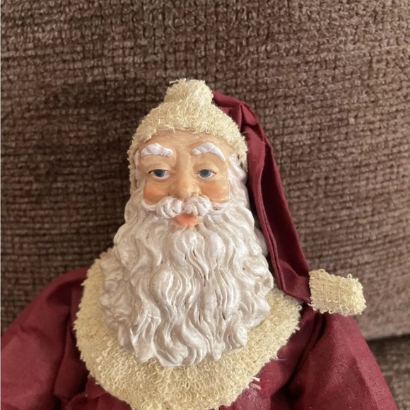 Windsor Collection, Fabric Mache Santa Collectible Figure, #24500 - Picture 4 of 7